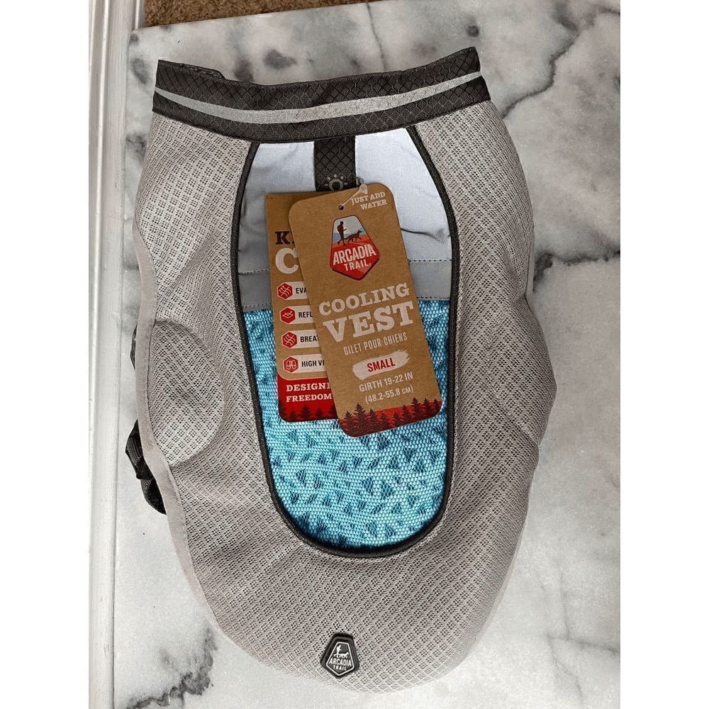 Arcadia Trail Dog Cooling Vest Size Small NWT